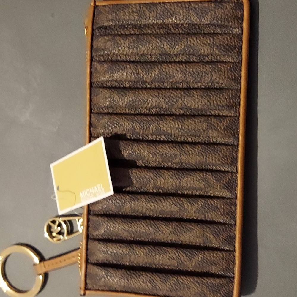 Michael Michael Kors Signature Jet Set Charm Medium Slim Card Case - Brown/Cream - Picture 2 of 5